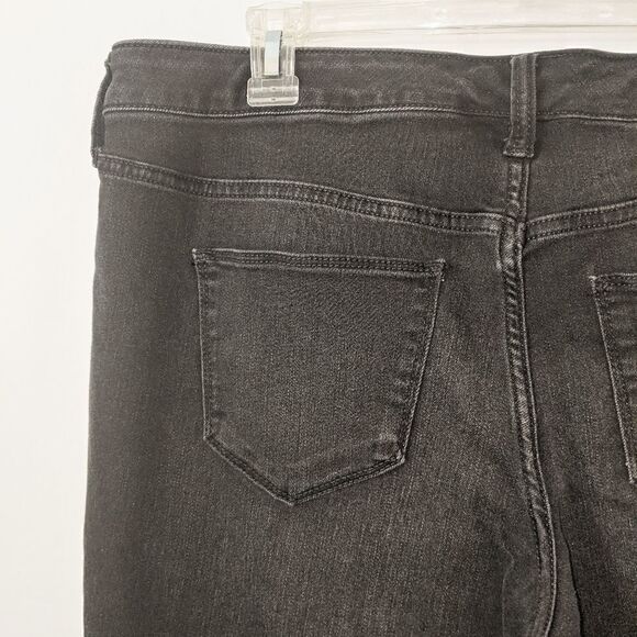 Universal Thread Black Denim Jeans 12/31L - Picture 5 of 6